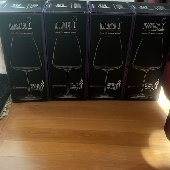 Riedel wine wings Sauvignon blanc wine glass
